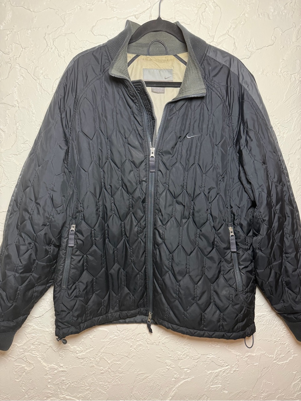 Nike Y2K Men's Black Quilted Full-Zip Puffer Jacket